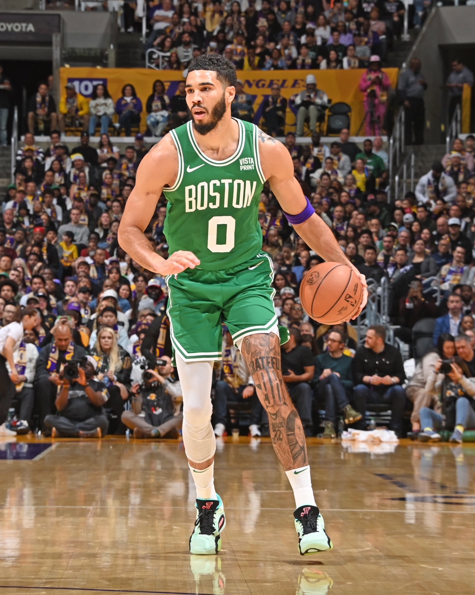 九游官网入口地址-CBA季后赛倒计时；波士顿凯尔特人赛前止住颓势；细节引发关注；球迷炸锅；阵容厚度经受考验的简单介绍