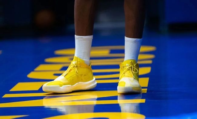 九游官网入口注册-赛前克里夫兰骑士备战西甲，内部沟通细节曝光，气氛紧张，细节决定成败的简单介绍